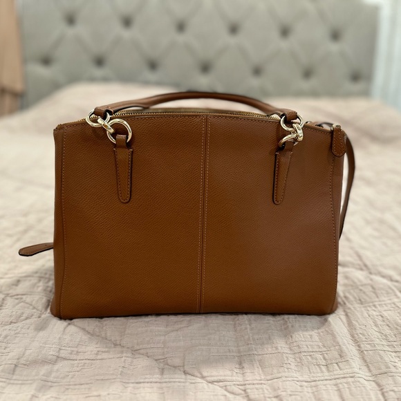 Coach Christie - Picture 2 of 15